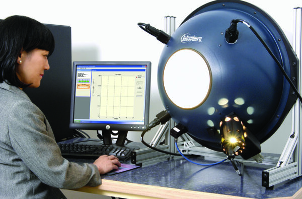 source uniforme labsphere, source lumineuse isotrope, source lumineuse orthotrope